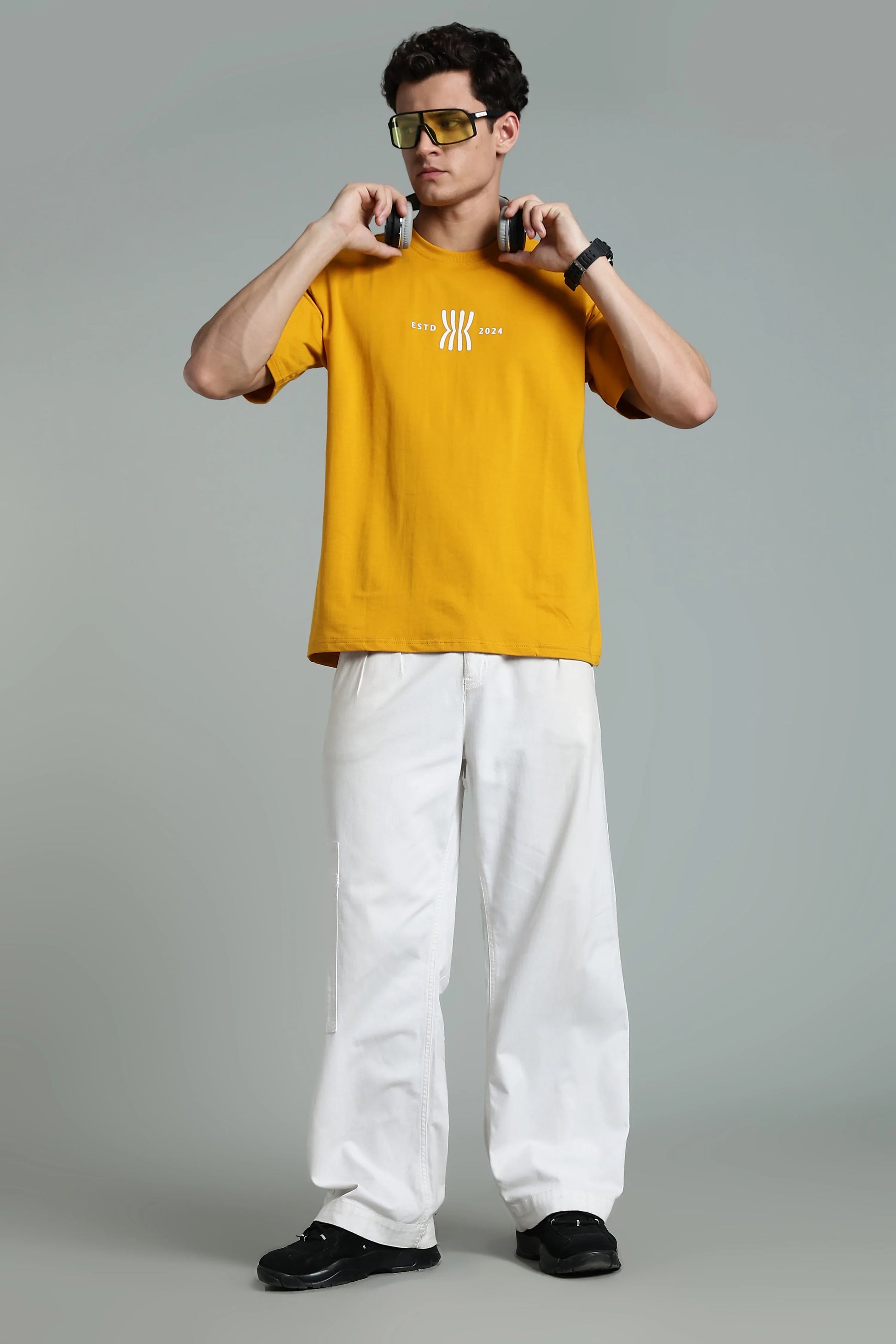 Retro Vision Oversized Graphic T-Shirt - The Kattire