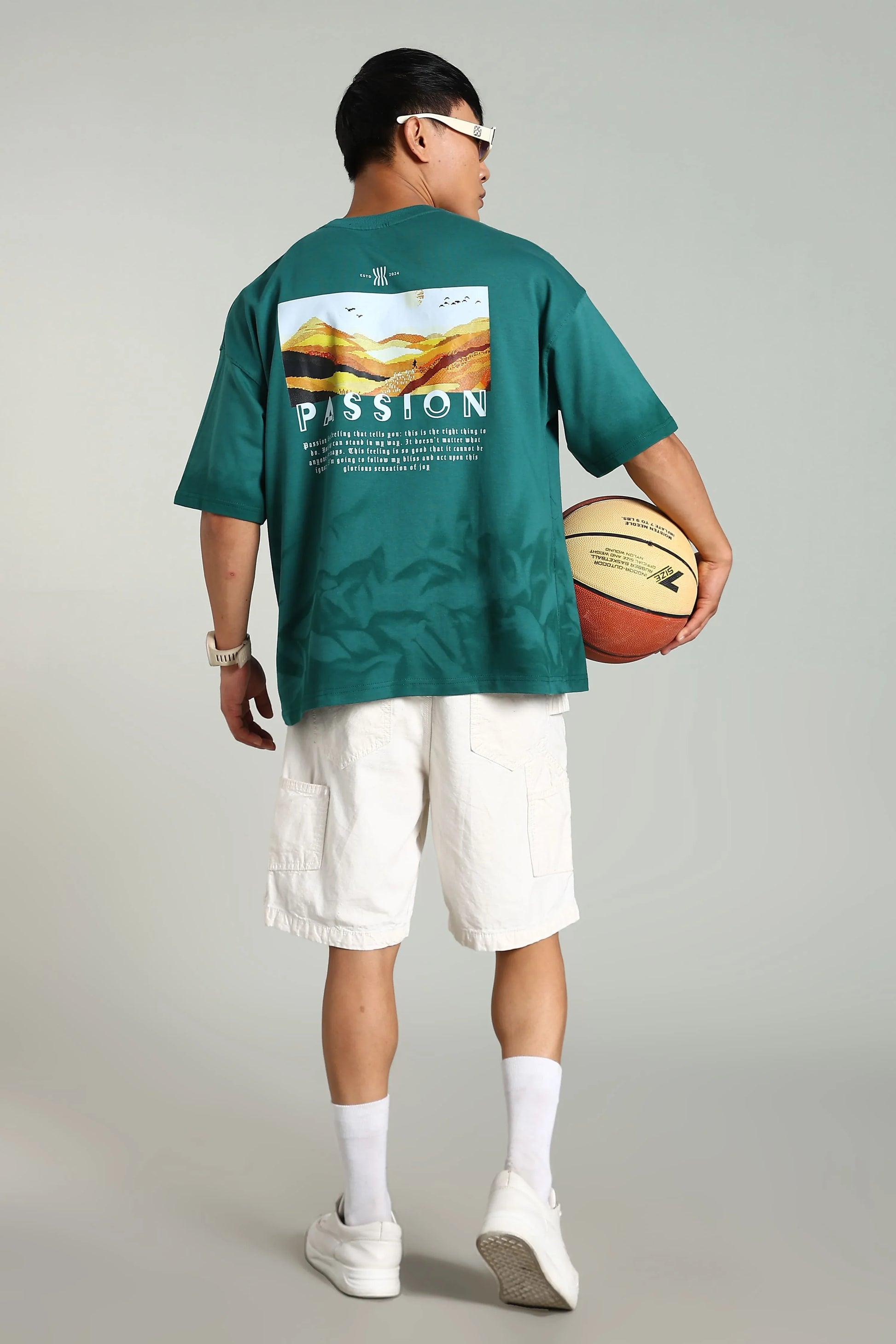 Passion Vista Graphic Oversized T-Shirt - The Kattire