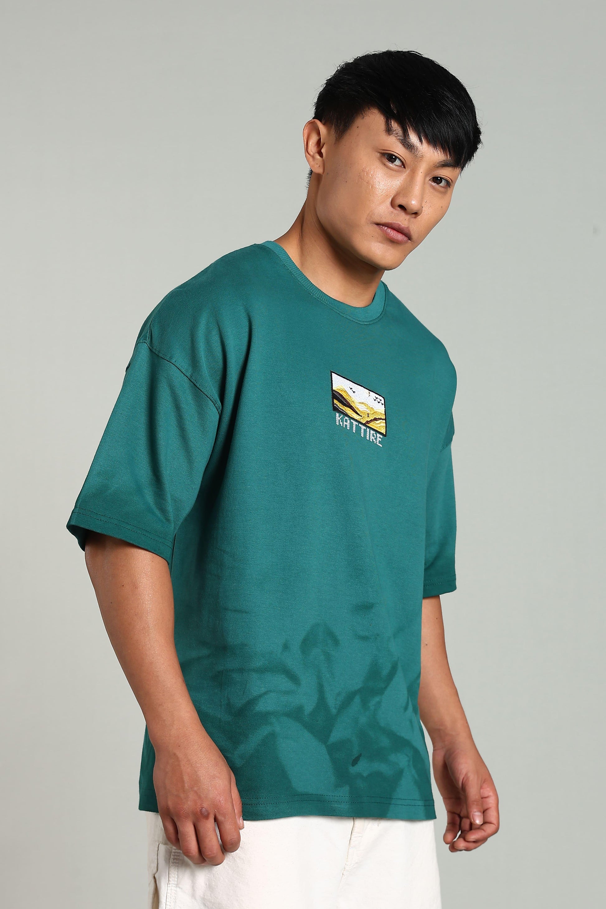 Passion Vista Graphic Oversized T-Shirt - The Kattire