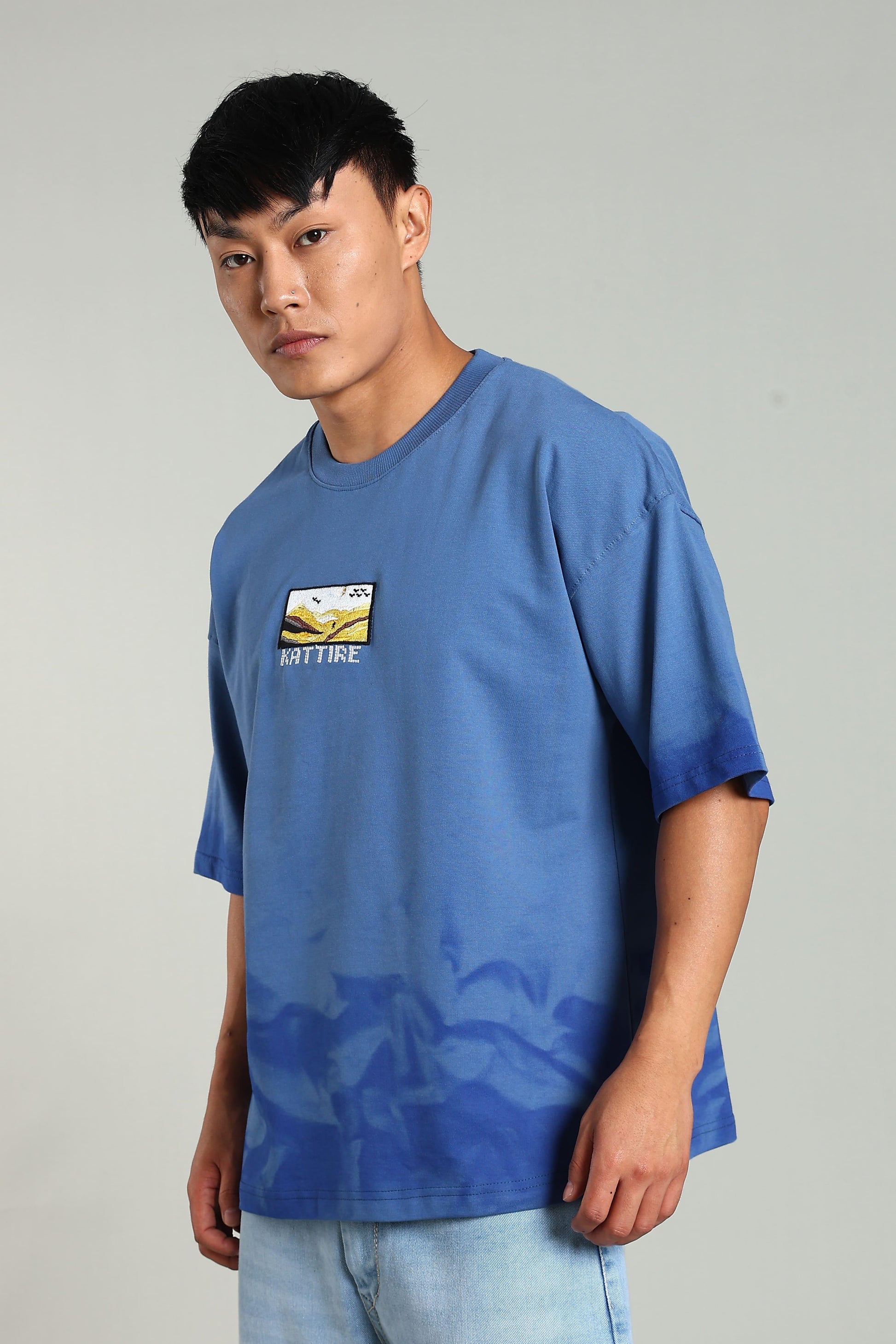 Passion Vista Graphic Oversized T-Shirt - The Kattire