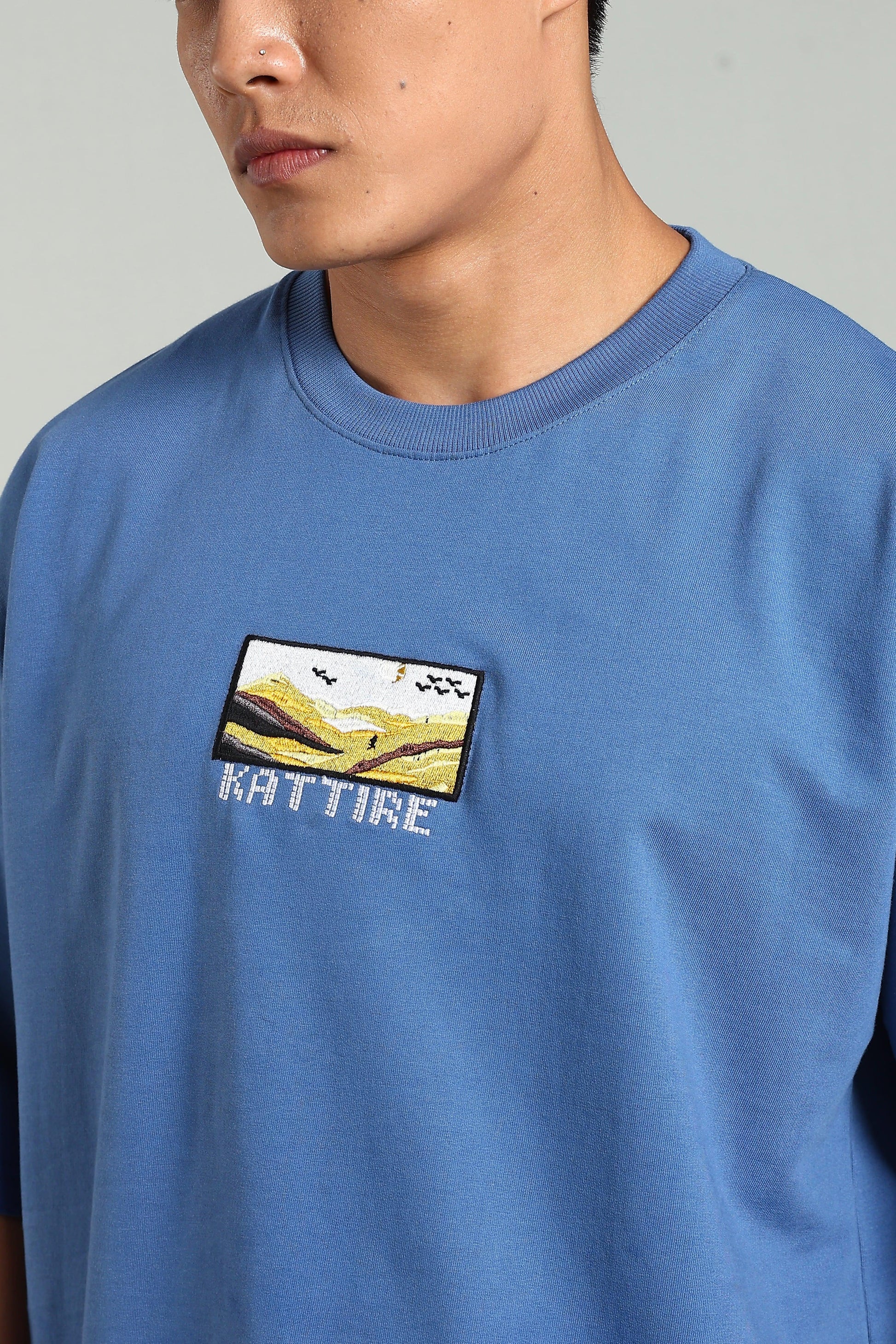 Passion Vista Graphic Oversized T-Shirt - The Kattire