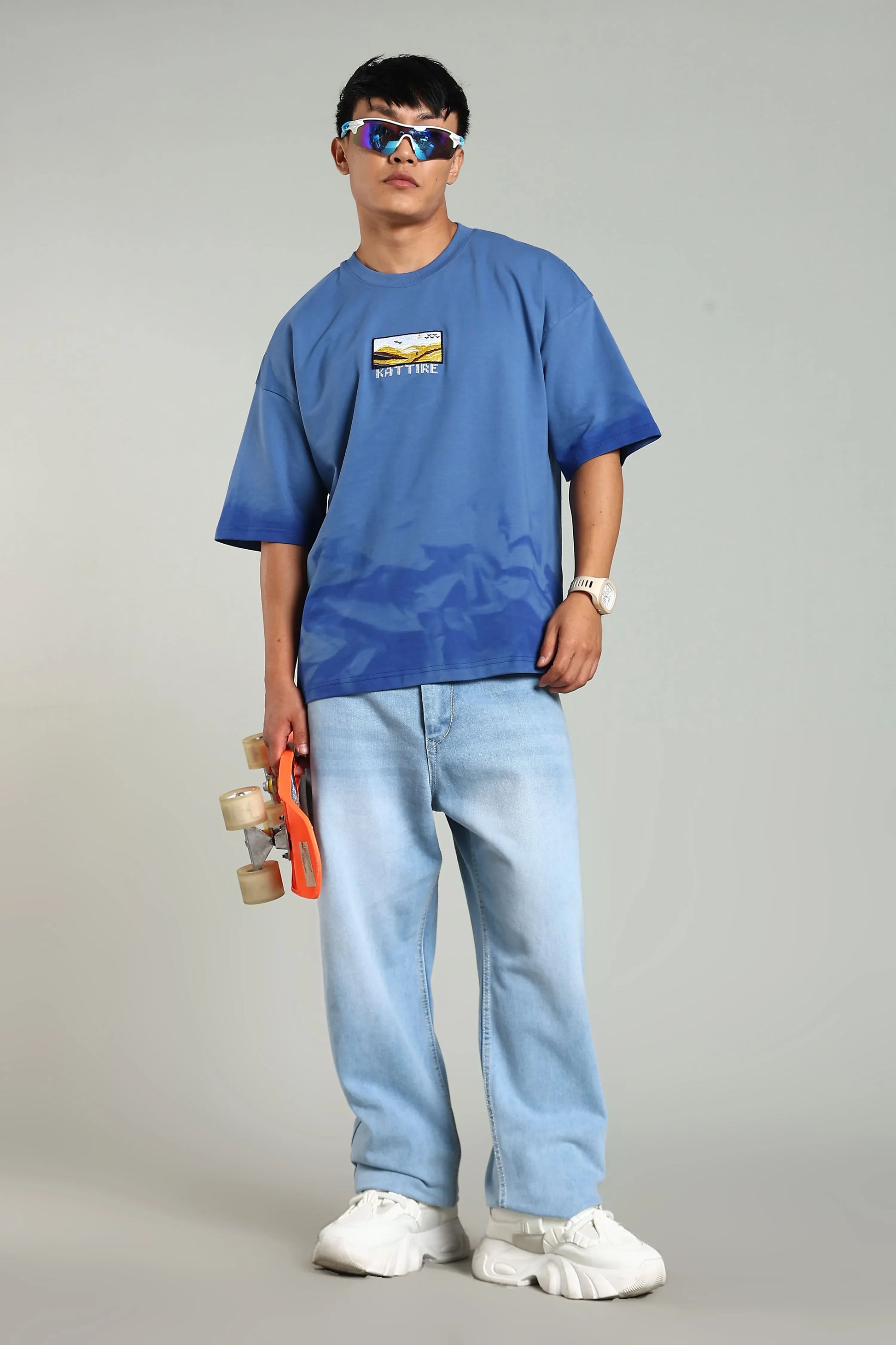 Passion Vista Graphic Oversized T-Shirt - The Kattire