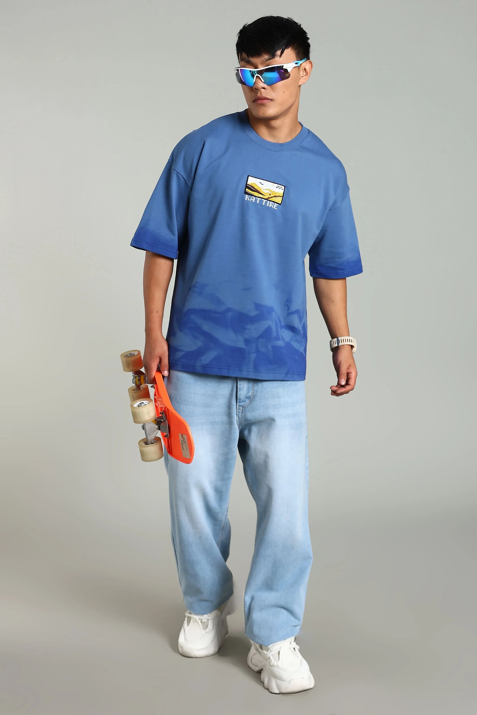 Passion Vista Graphic Oversized T-Shirt - The Kattire