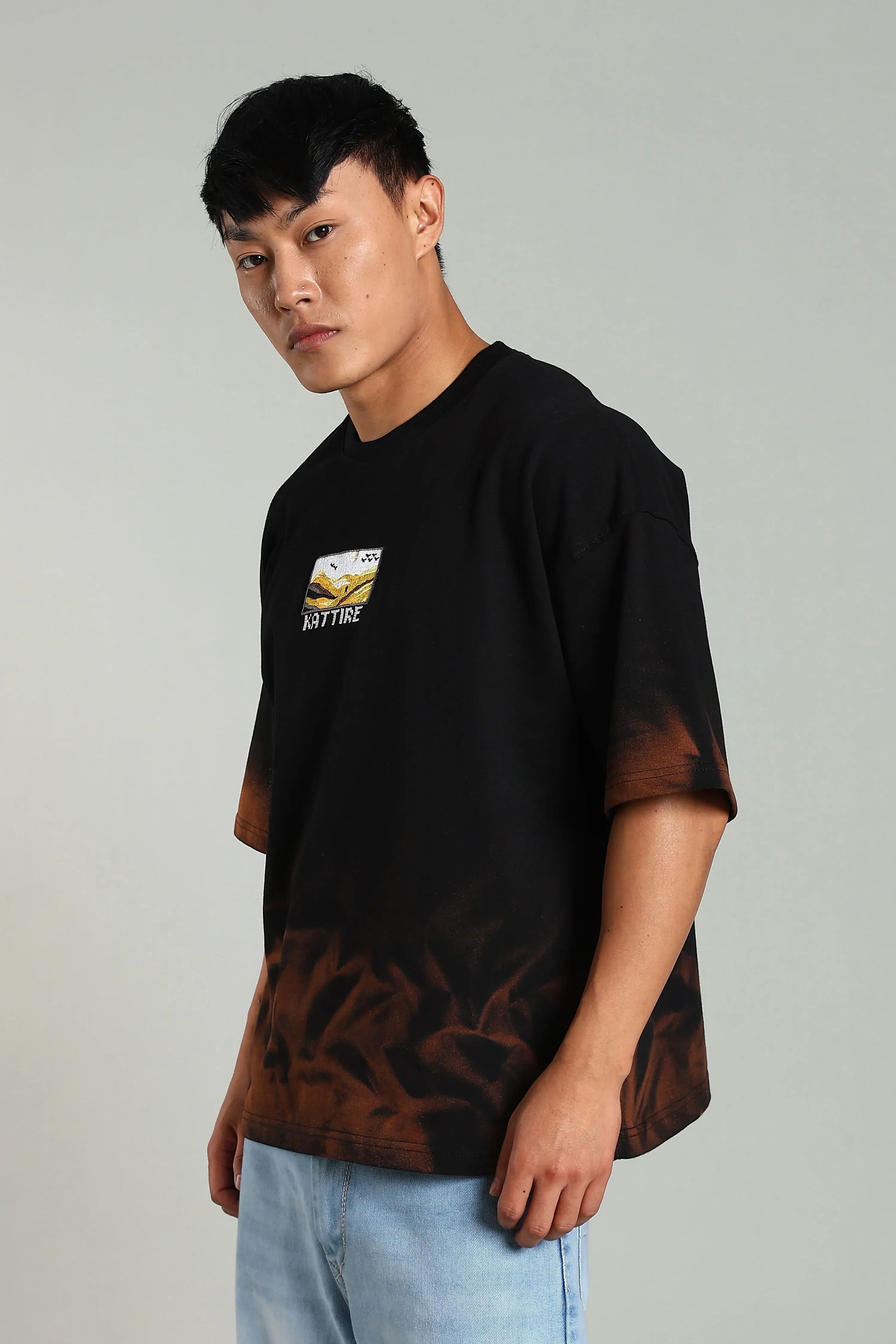 Passion Vista Graphic Oversized T-Shirt - The Kattire