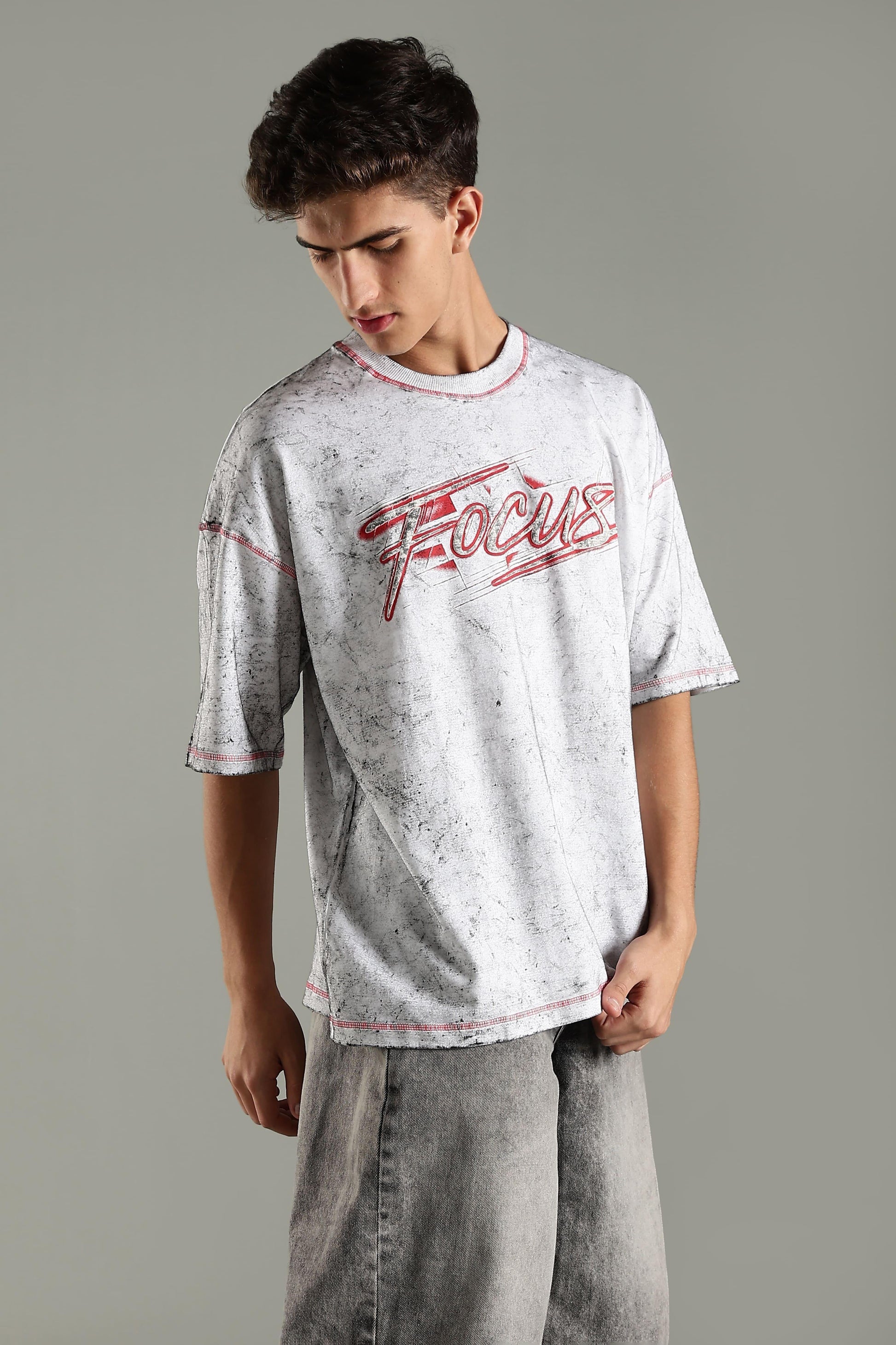 Focus Graphic Oversized T-Shirt - The Kattire