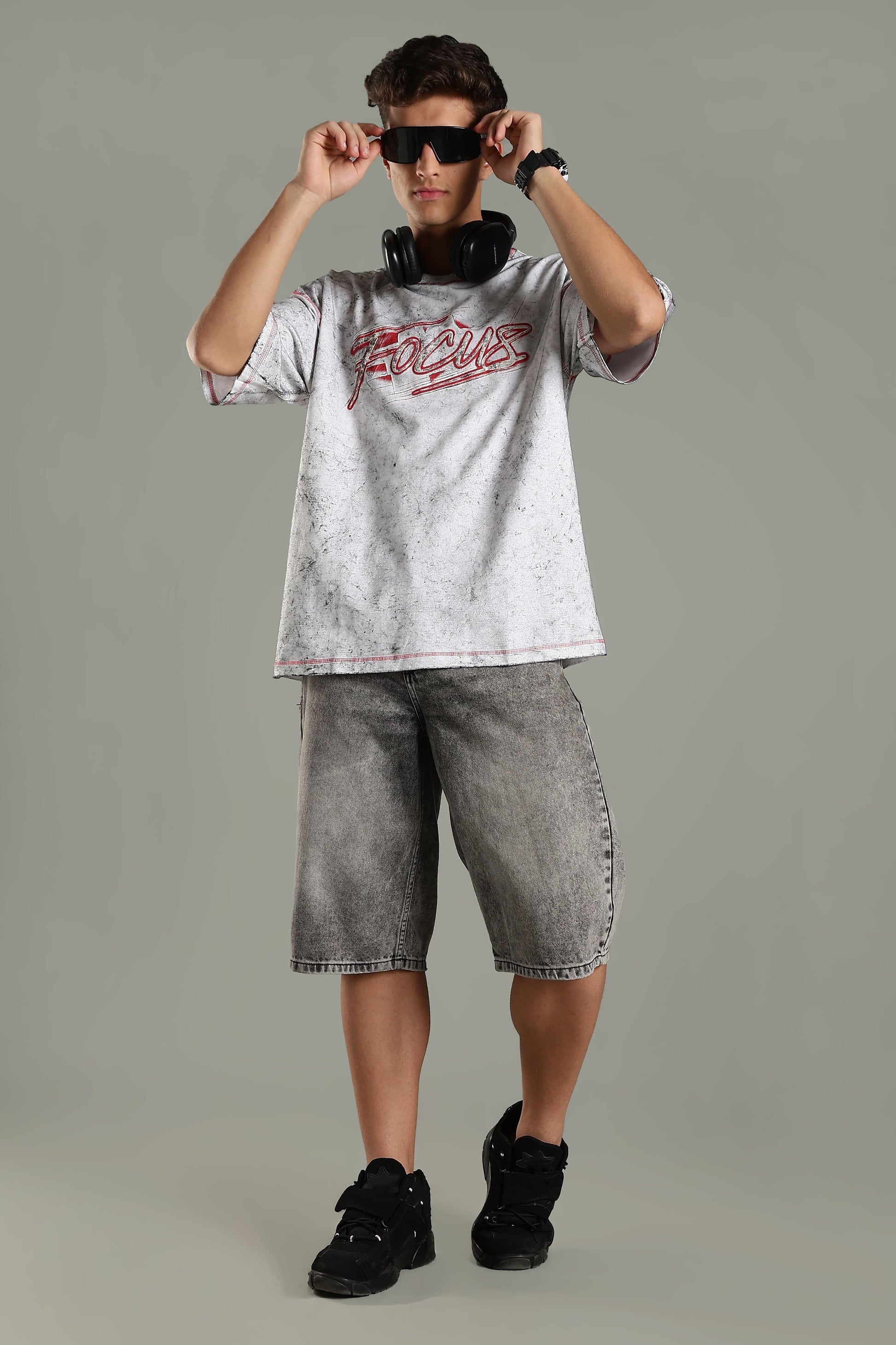 Focus Graphic Oversized T-Shirt - The Kattire