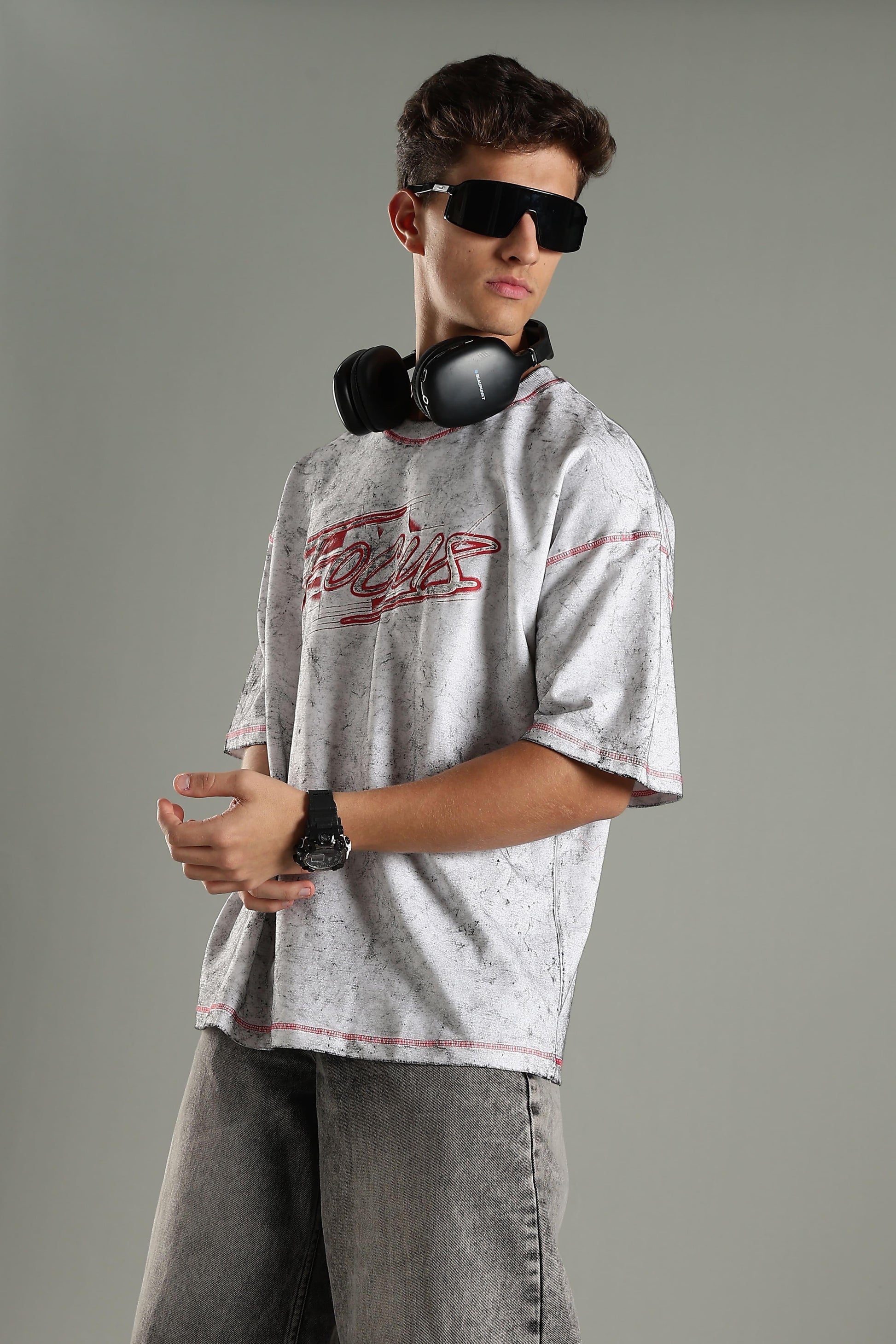 Focus Graphic Oversized T-Shirt - The Kattire