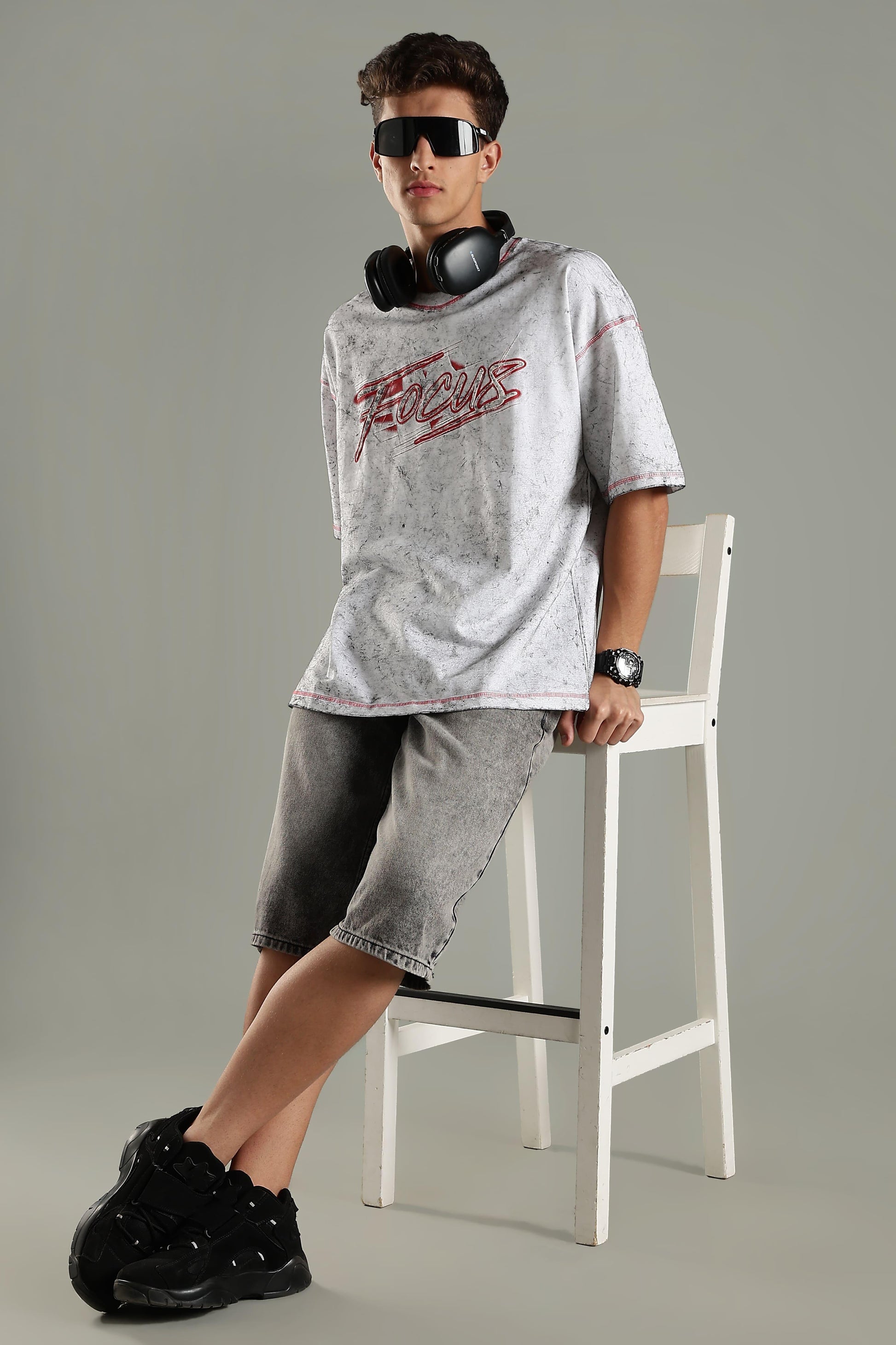 Focus Graphic Oversized T-Shirt - The Kattire
