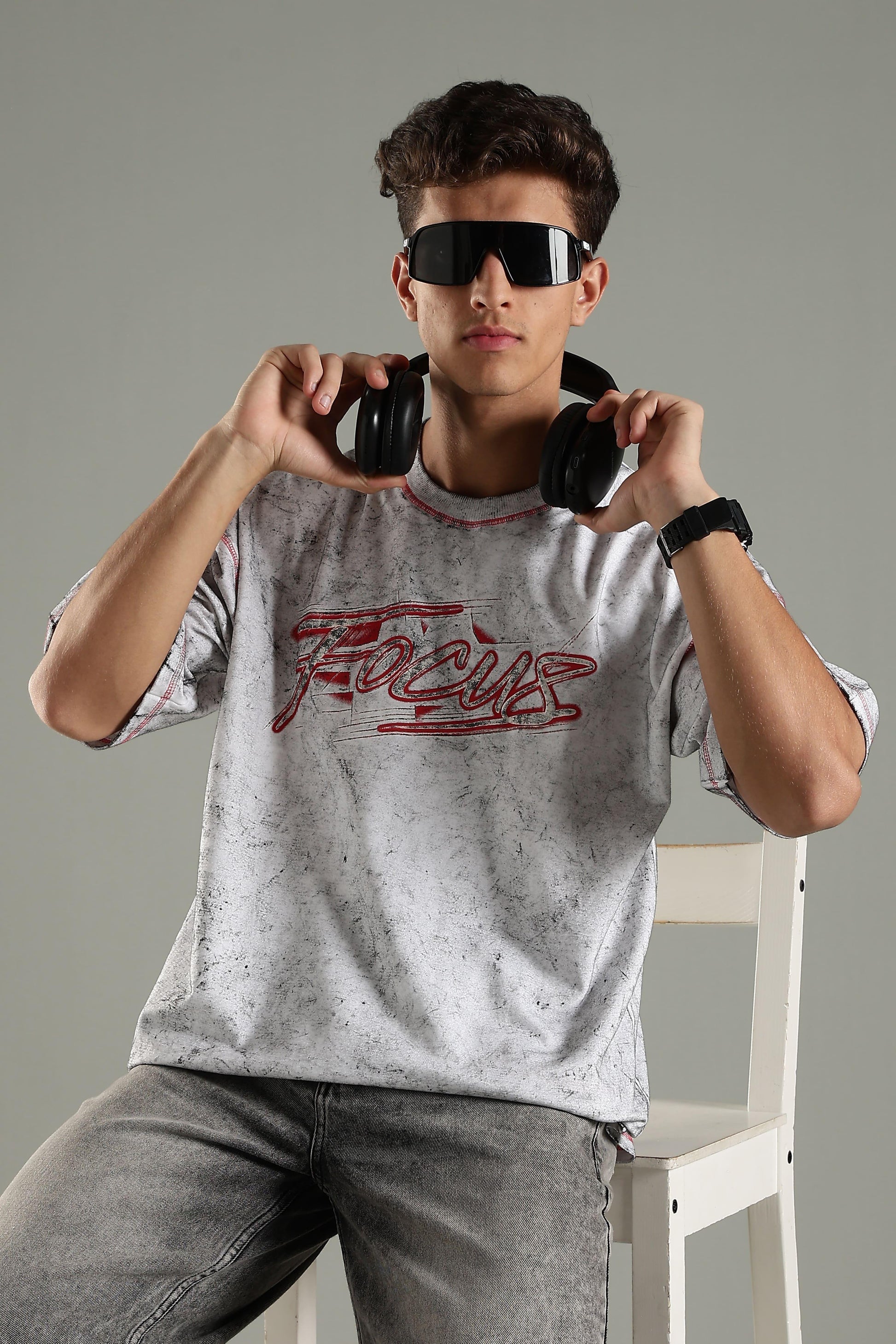Focus Graphic Oversized T-Shirt - The Kattire
