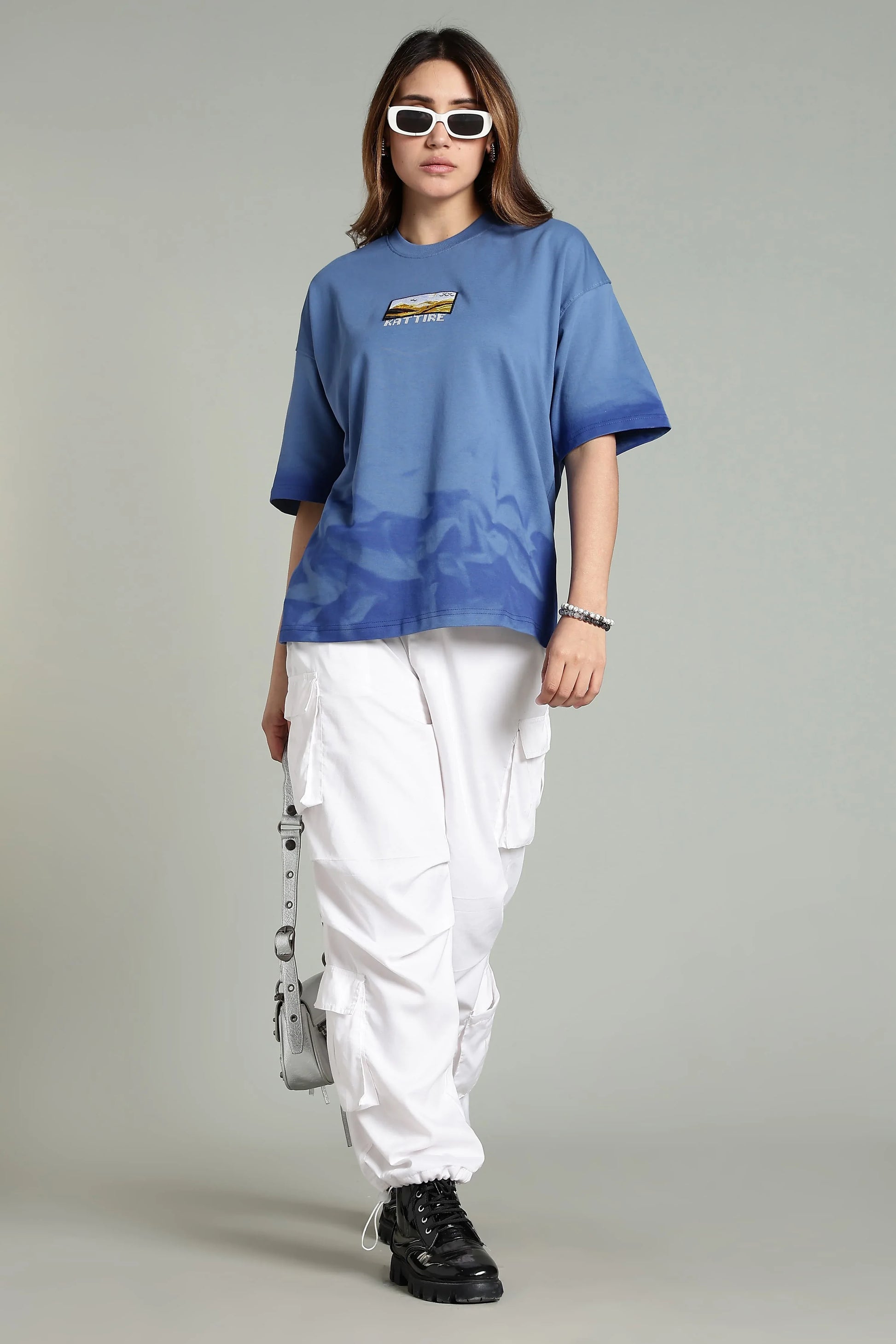 Passion Vista Graphic Oversized T-Shirt - The Kattire