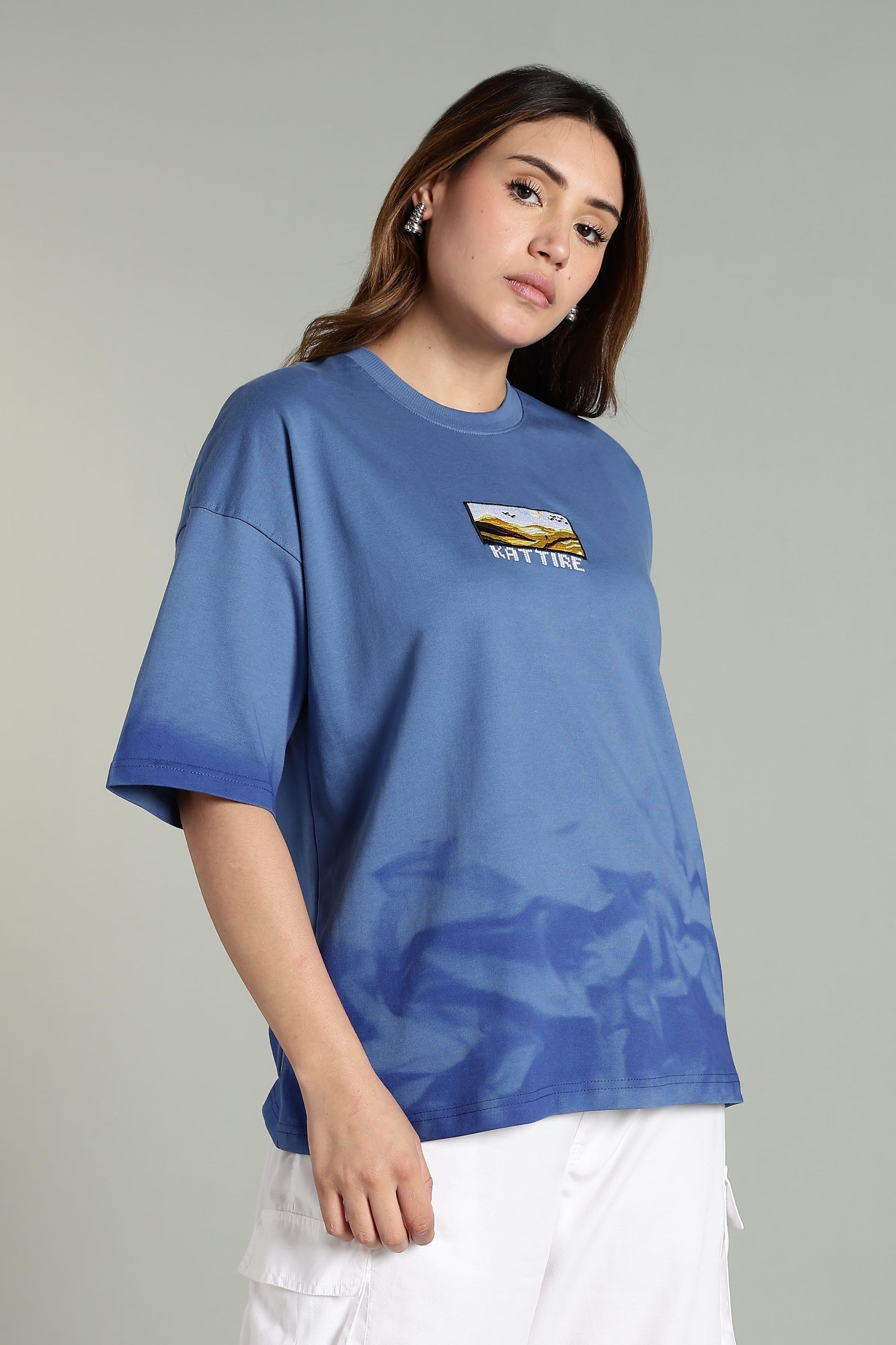 Passion Vista Graphic Oversized T-Shirt - The Kattire
